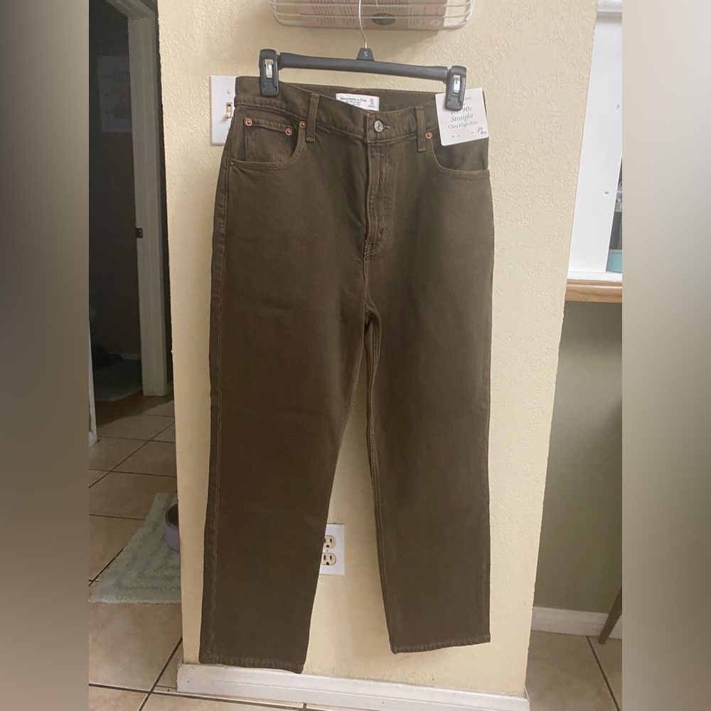 NEW Abercrombie & Fitch Ultra High Rise 90s Straight Jean BROWN 29 X-SHORT